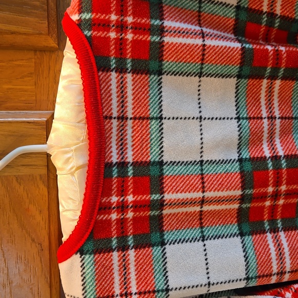 Girl's Carter's Plaid Christmas Granny Nightgown - Picture 9 of 13